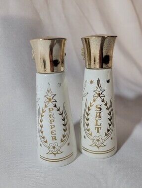 Vintage-Style White & Gold Salt and Pepper Shaker Set (108)